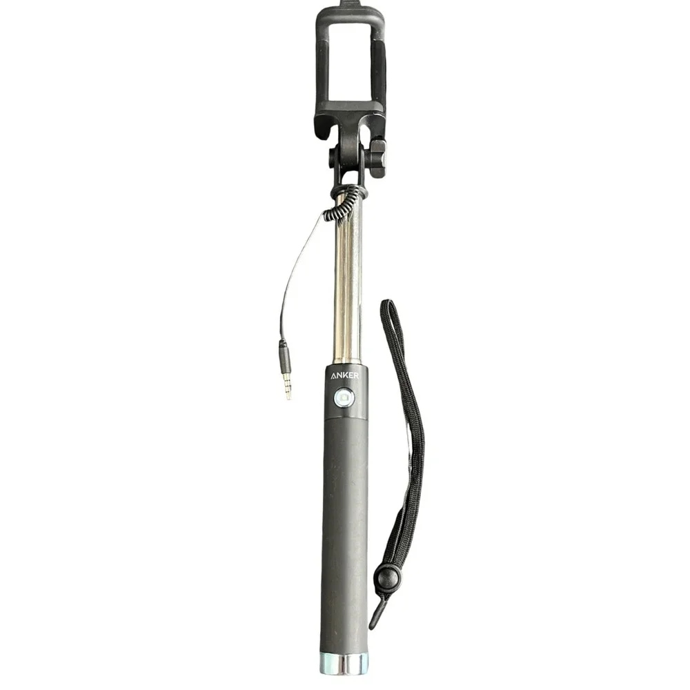Anker Selfie Stick A7160 Wired Extendable Monopod Black Aluminum 31 Inch Max